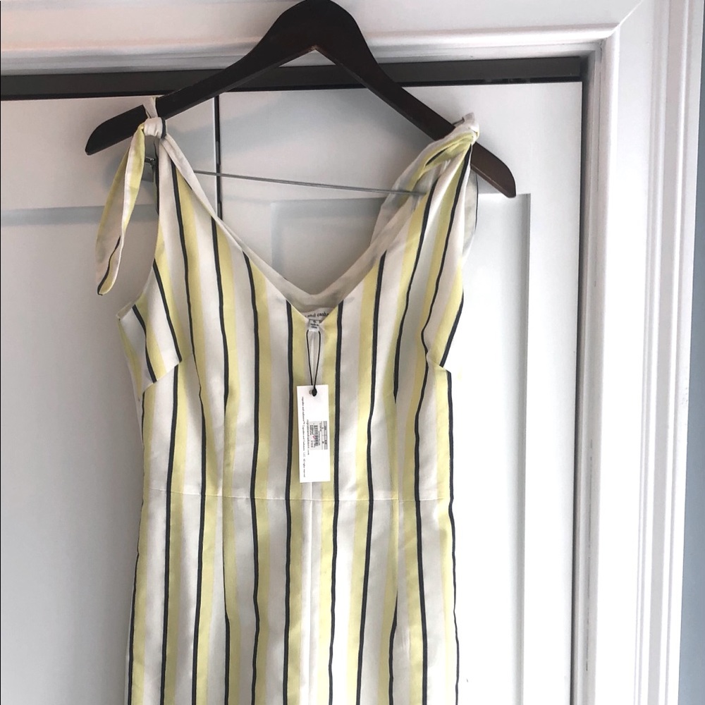 NWT! Cupcakes & Cashmere Summer Dress